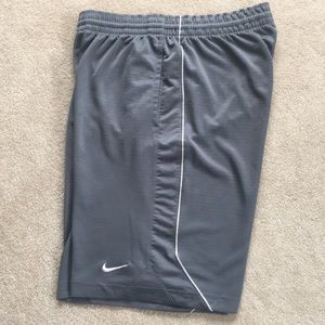 Nike mens short size medium